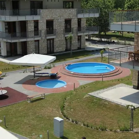 Apartment Apartman Lara Zamárdi