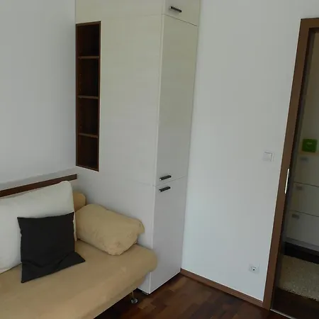 Apartment Apartman Lara *